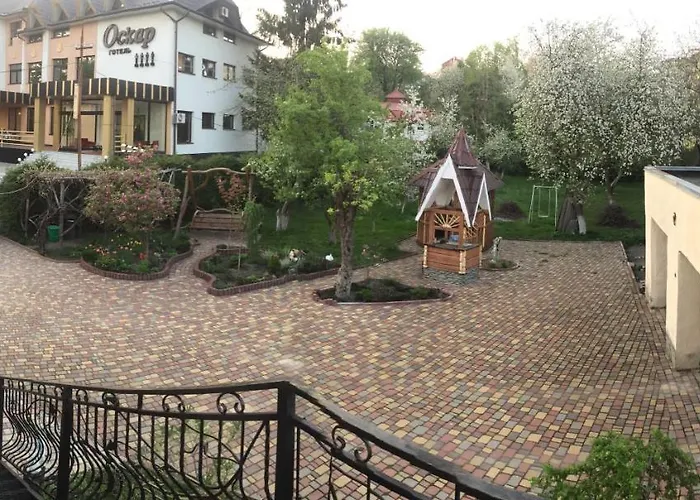 Отель Yaryna